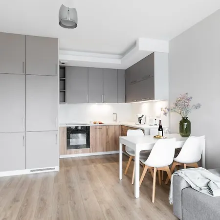 酒店 Bemowo Sreviced